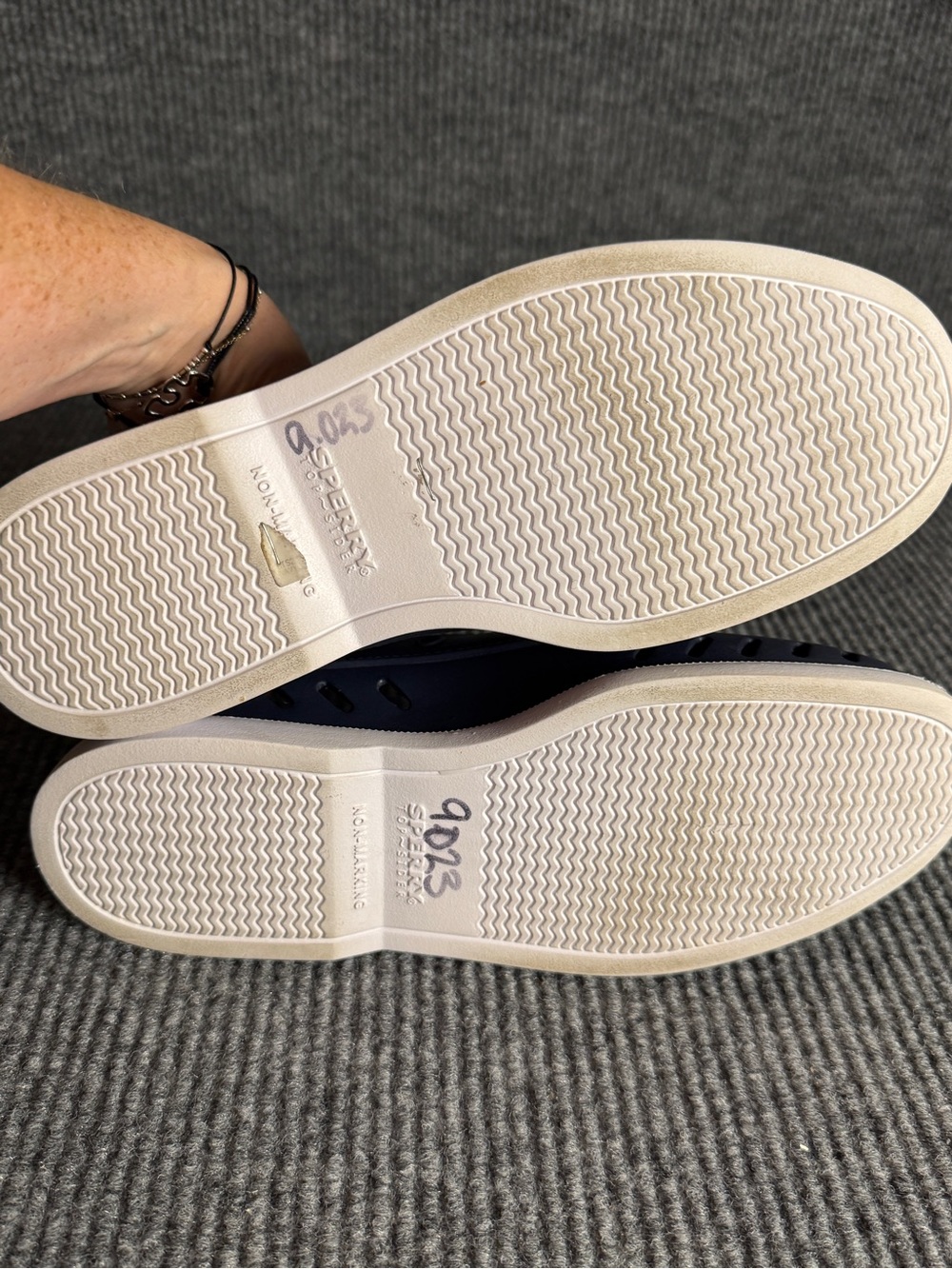 Sperry Top Sider Float Boat Navy and White Perforated Slip-On Shoes M9/W11 - Picture 5 of 8